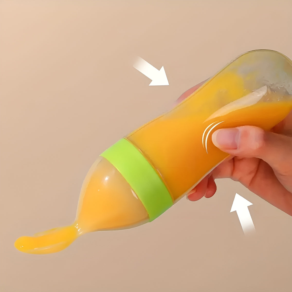 Botella de silicona con cuchara y cubierta 90ml – Vista de cerca del producto – NQLN Store