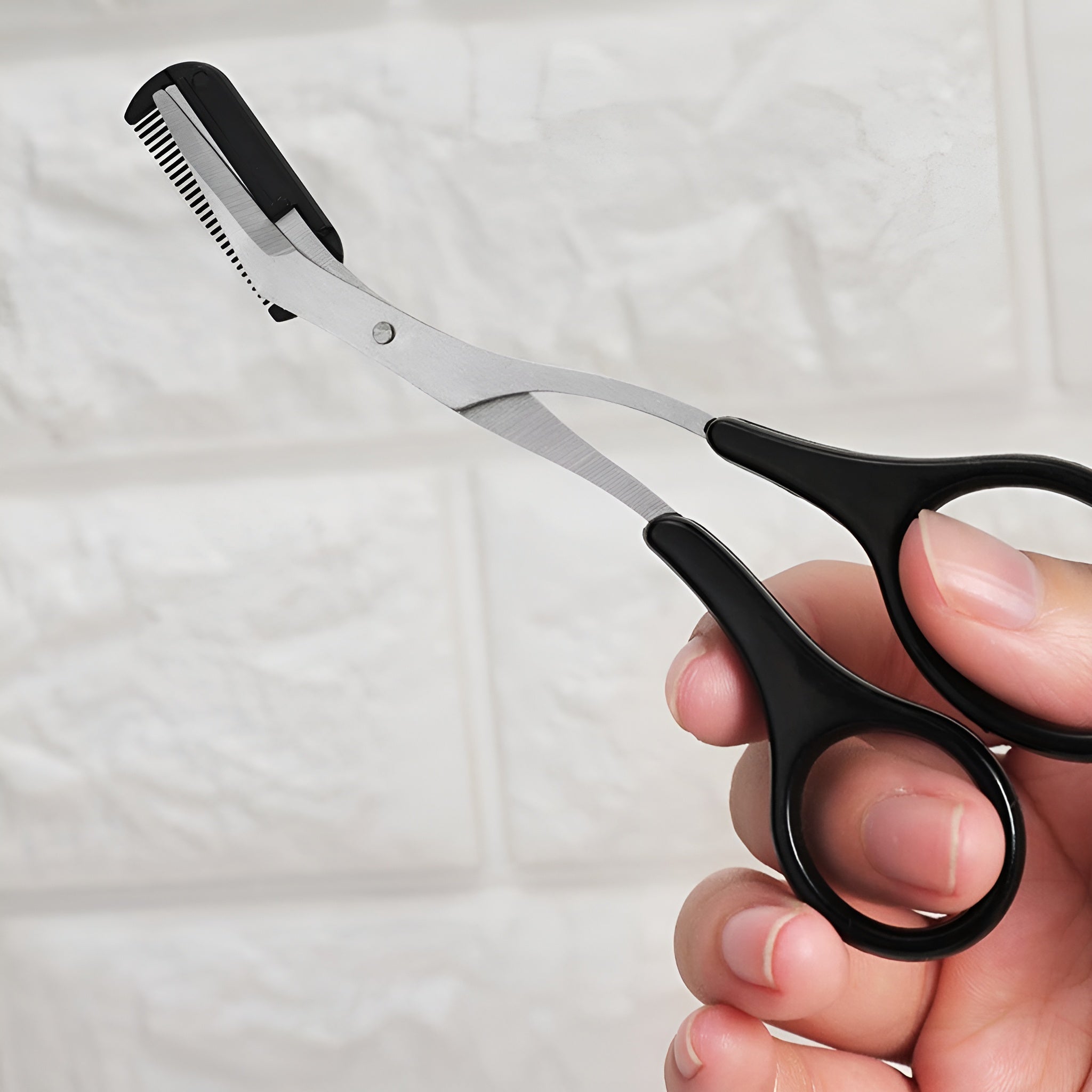 Tijeras recortadoras de cejas con peine – Comprar en Caracas, Margarita y toda Venezuela – NQLN Store