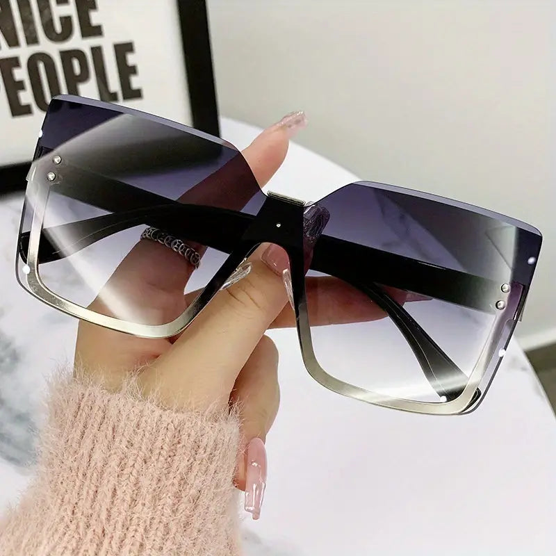 Gafas de sol forma de gato sale