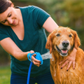 Cepillo ducha de agua a presion para mascotas – Vista detalle del producto – NQLN Store