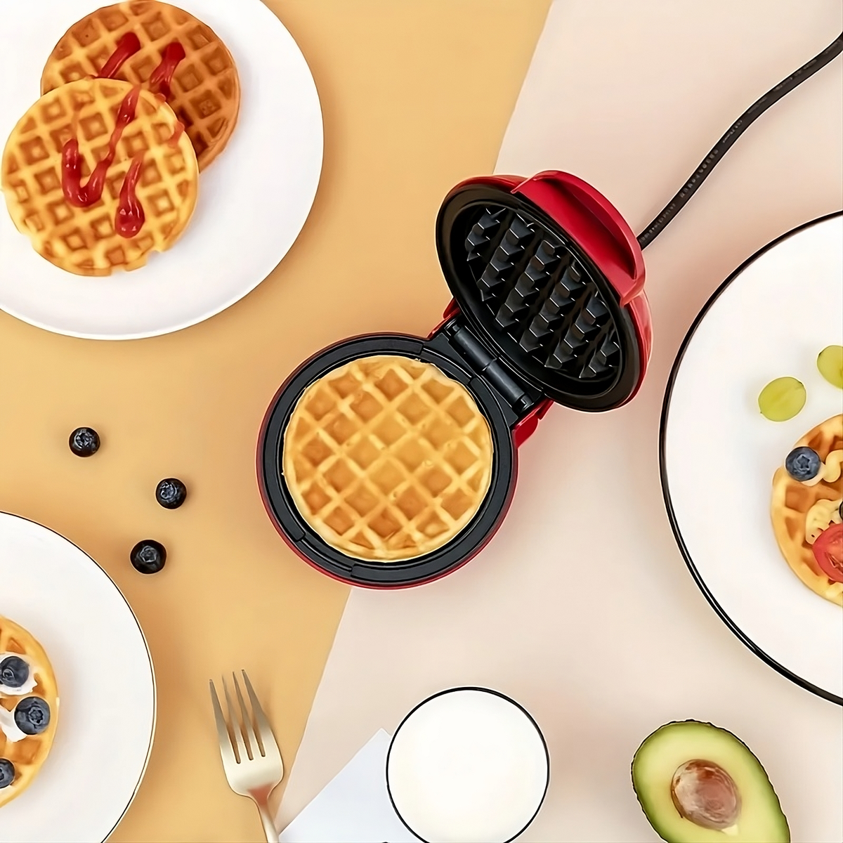Mini maquina para hacer waffles – Vista de cerca del producto – NQLN Store